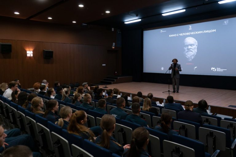 Подробнее о статье В Москве прошёл финал IV — го Всероссийского студенческого конкурса короткометражных фильмов «Кино с человеческим лицом».